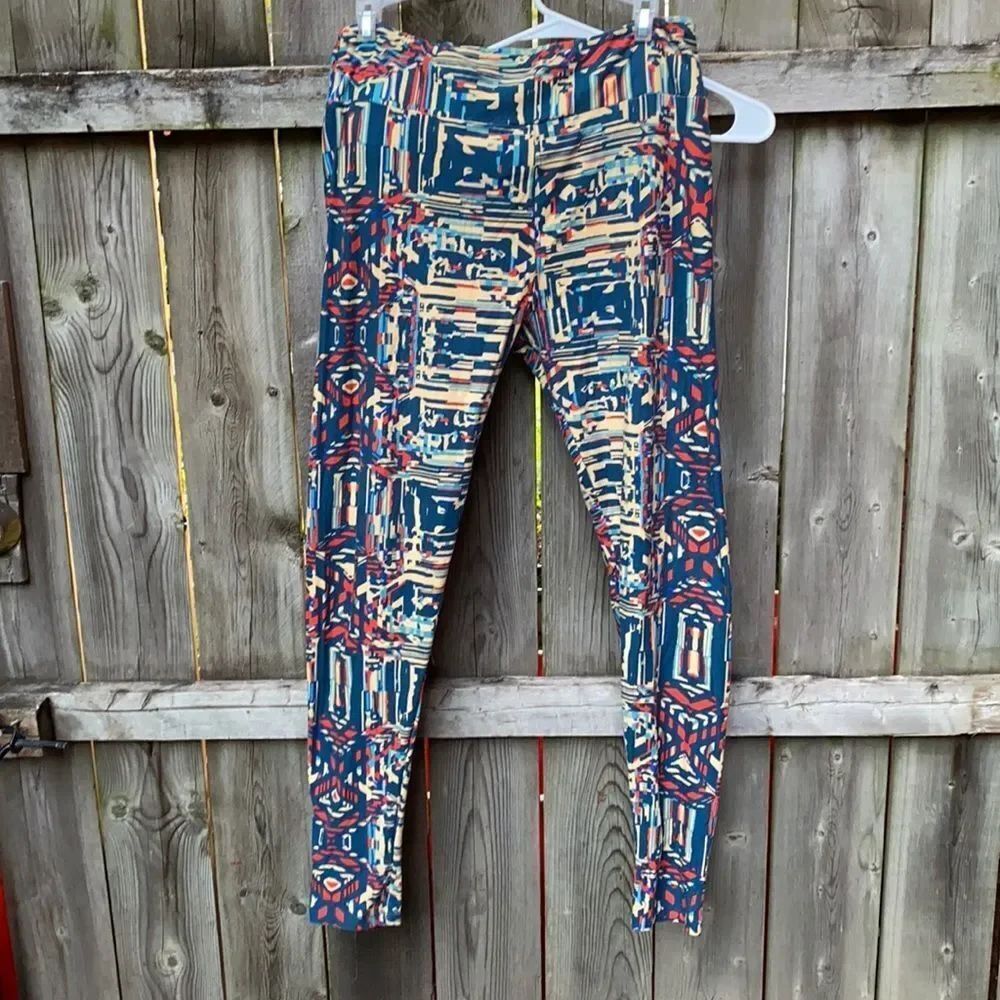 Lularoe Leggings Tall and Curvy